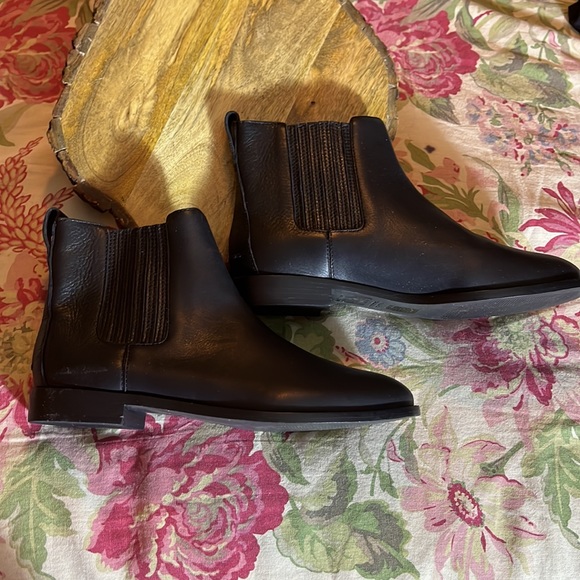 MADEWELL Size 11 Chelsea Boot Black Leather Elastic Side Gusset Pull-On Classic - Picture 3 of 16